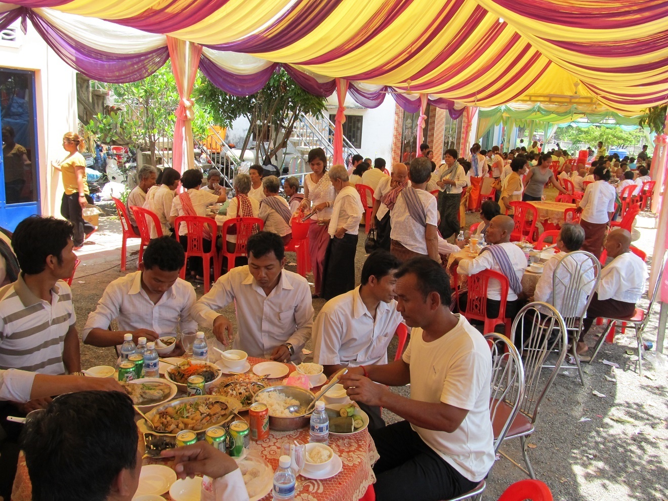 Oslava svátku Vesak u Starého Učitele - Kambodža