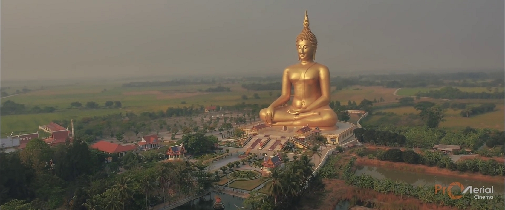 Pohled z Dronu - Wat Muang - Thajsko