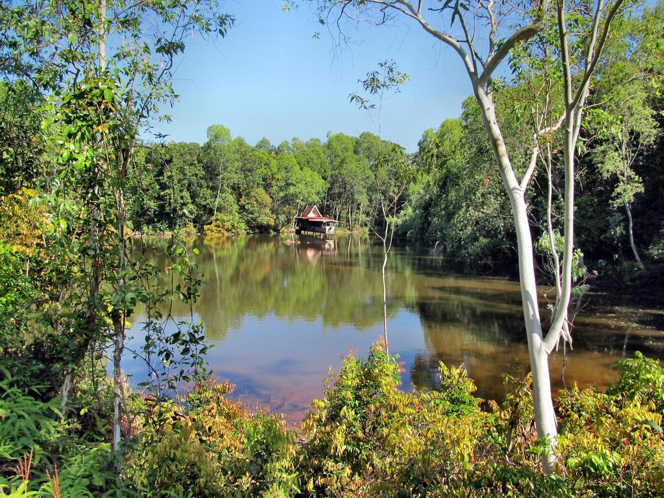 Wat Tham Puang - chatka mnicha