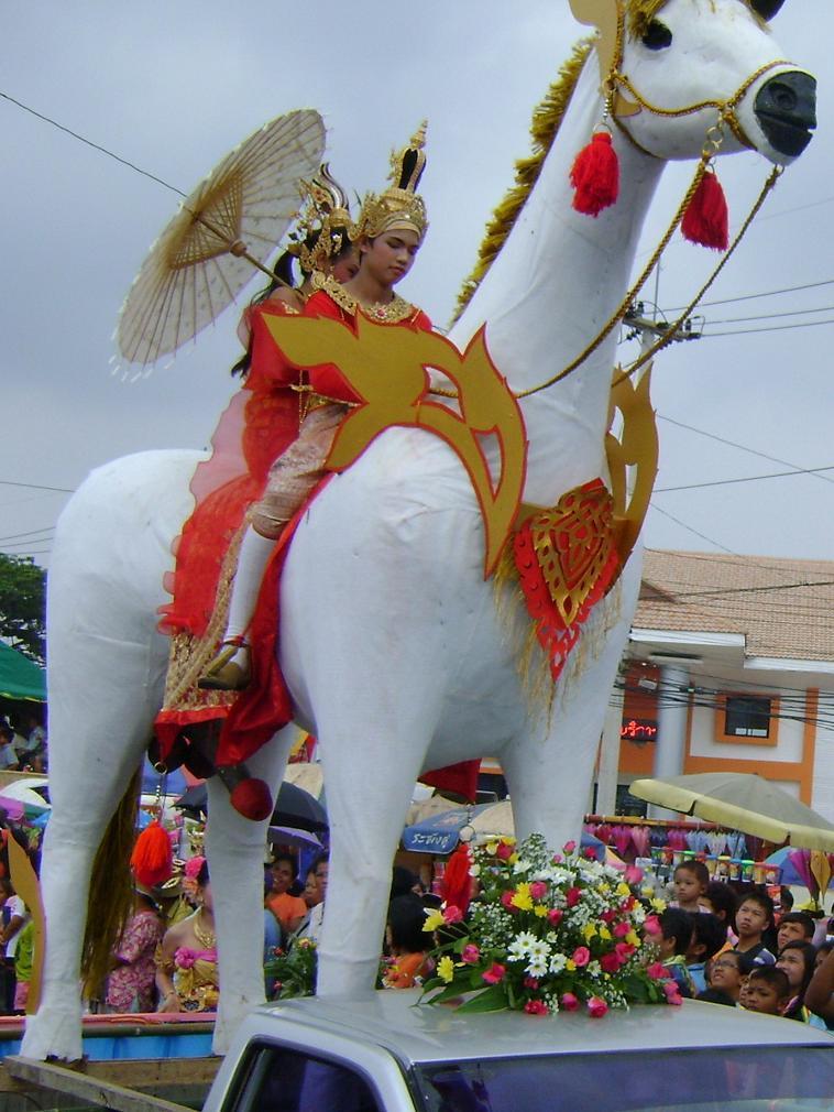Princ Pha Daeng a princezna Nanh Hai - Festival Thajsko