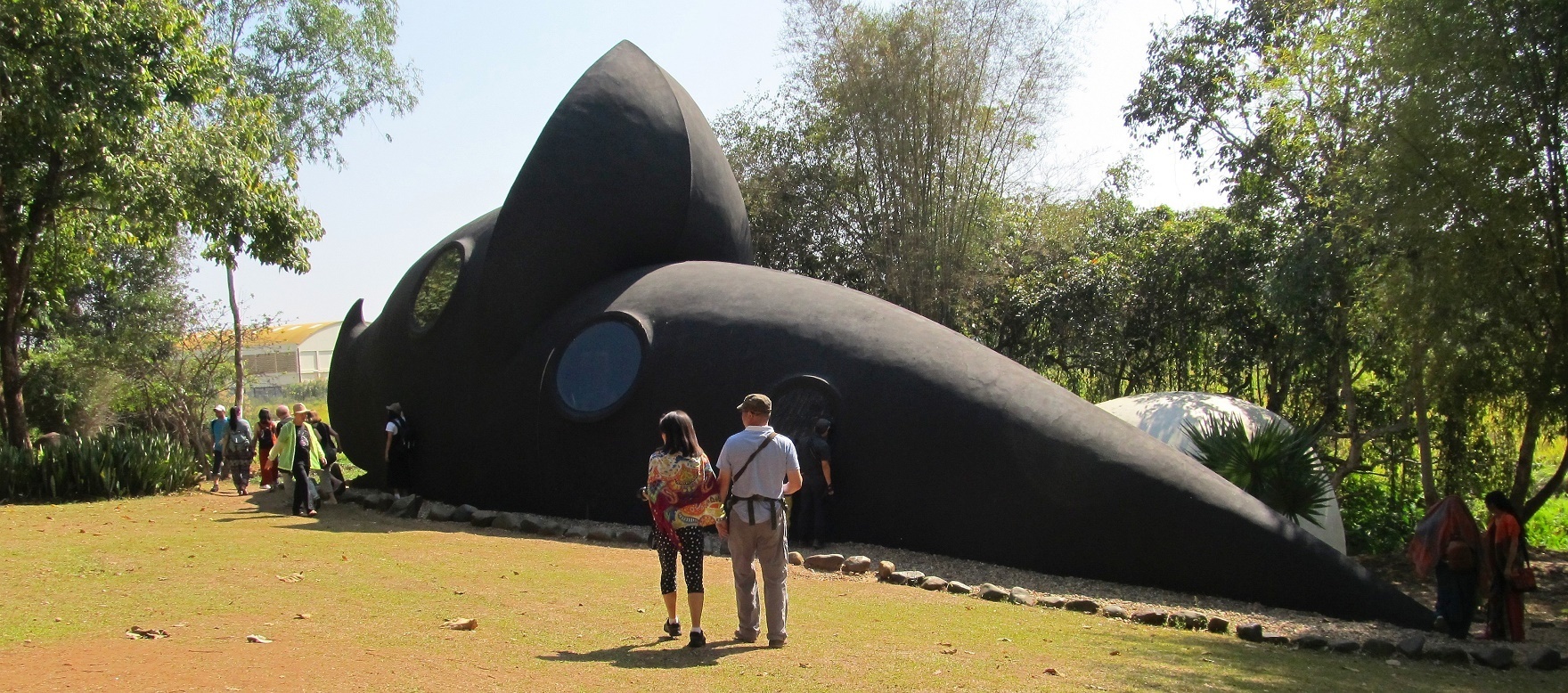 Černá ponorka - Černý klášter - Chiang Rai - Thajsko.