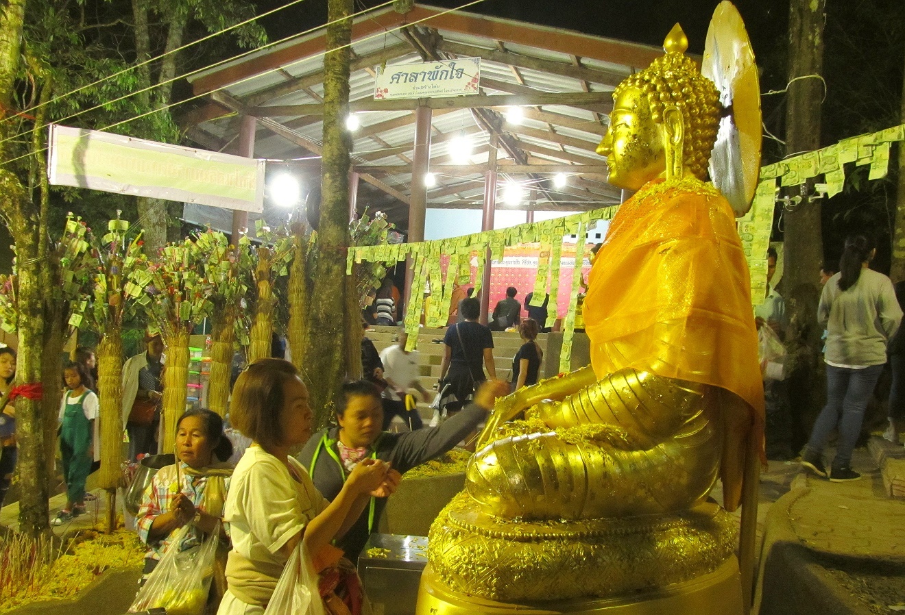 Khao Kitchakut - Buddha přijímá obětiny