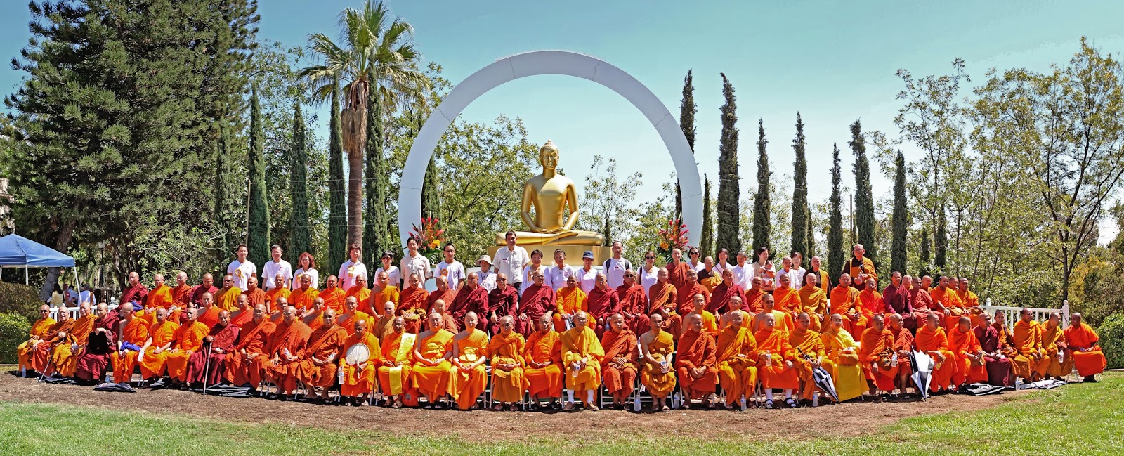 Wat Phra Dhammakaya California 2014