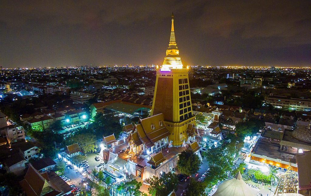 Nejvyšší čedí Thajska - Wat Dhammamongkol